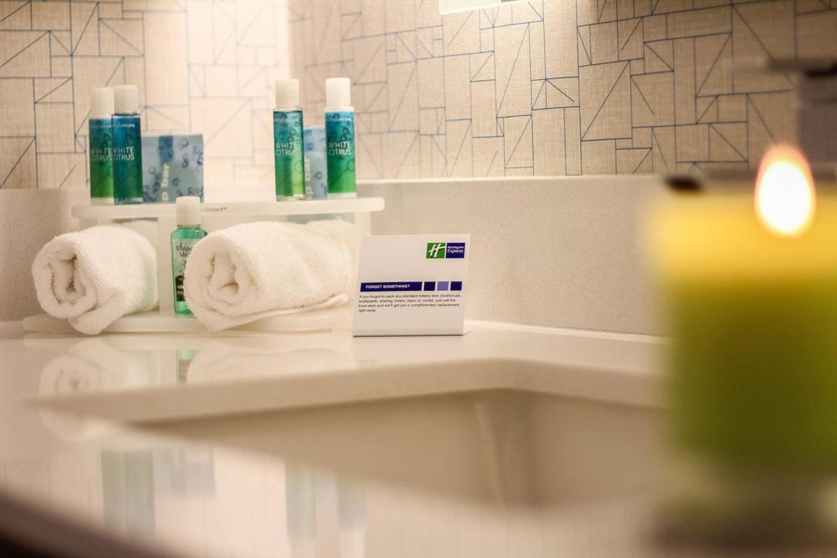 Holiday Inn Express & Suites Albany Airport Area - Latham By Ihg Exteriér fotografie