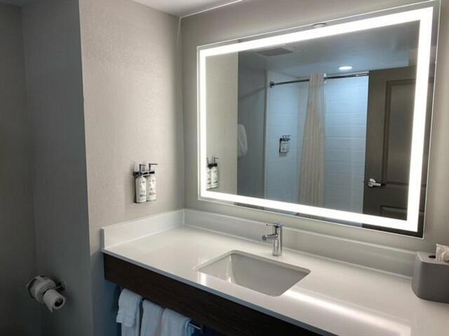 Holiday Inn Express & Suites Albany Airport Area - Latham By Ihg Exteriér fotografie