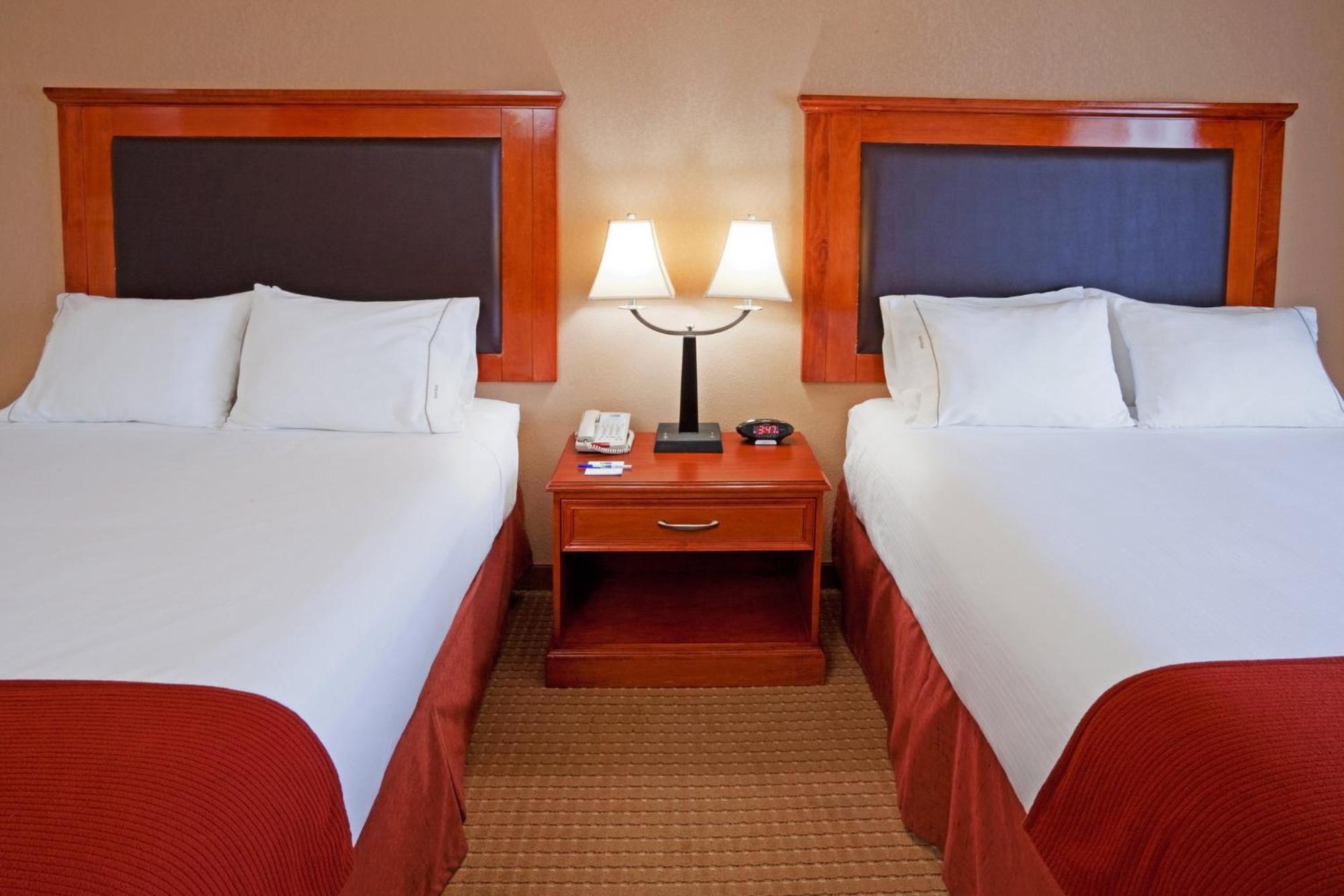 Holiday Inn Express & Suites Albany Airport Area - Latham By Ihg Exteriér fotografie